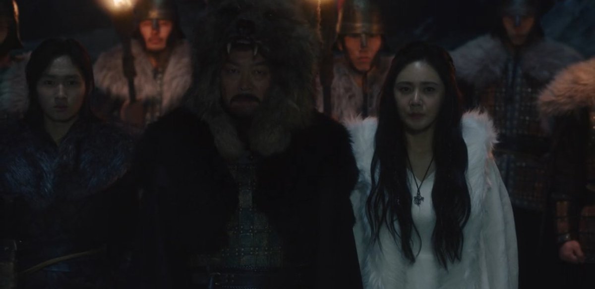   #ArthdalChronicles scenes to highly anticipate for if you& #39;re planning on watching it [a thread]:1. Saram meeting the Neanthals for the first time to offer a unity for a nation at Heaven Lake, The top of White Peak Mountain (Ep. 1)