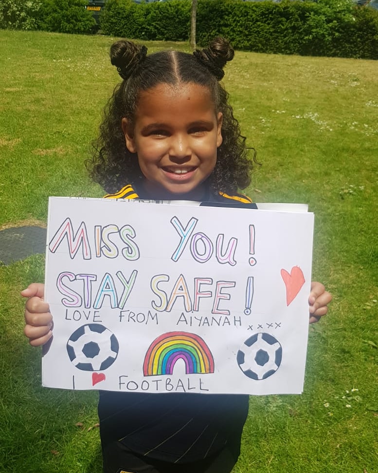 A special message from one of our superstars Aiyanah.

We miss you too and cant wait to see you and kick a ball around again 💛💙 #ssewildcats #playerpathway