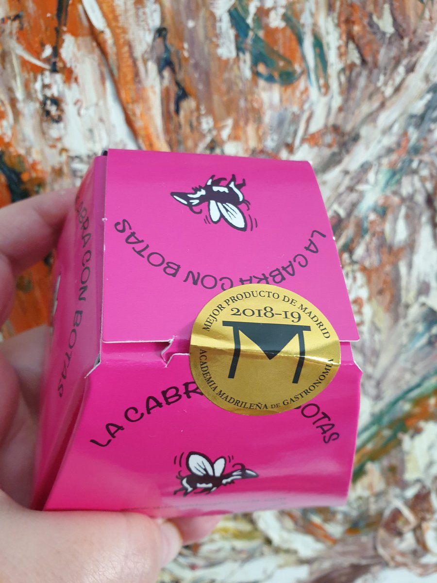 AnaBGonzlezPino's tweet photo. Hoy fiesta en la cocina a la hora del desayuno. Queso #Cabraconbotas de @LACABEZUELA y mermelada de Orejones de Albaricoque #TopMamá de @MariaZarzalejos. #chimpum #cheeselovers #cosasdequesos #vivaelqueso #Madrid #misquesos #estamoscomounqueso #abgonzalezpinos https://t.co/tXgtJAvpaD
