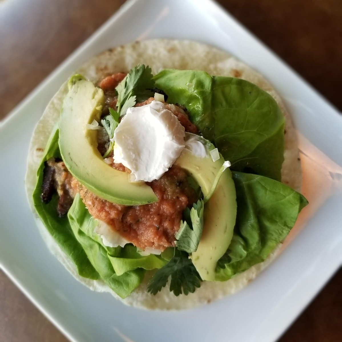 BarrelDC's tweet image. ICYMI, we have three family style taco platters: beef cheek, carnitas, &amp;amp; vegetarian! 🌮🌮🌮 
$30 serves 2-3 people &amp;amp; incl. flour tortillas, salsa verde, salsa roja, onions, cilantro, crème fraiche, &amp;amp; avocado | pair w/margarita to-go ($13 for individual/$40 for 36oz)!
#TacoTuesday