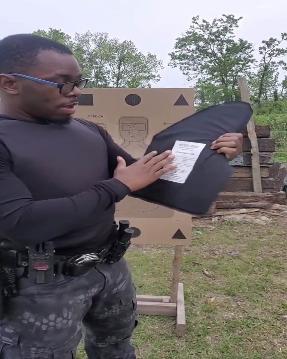 InnocentArmor's tweet photo. @Tactical_Karl showing off Innocent Armor's bullet-resistant t-shirt.  Stay tuned for his video showing how it holds up to a shotgun.

#InnocentArmor
#Bulletresistant
#Bulletproof
#StyleMeetsProtection
#MovementofProtection
#BulletproofTshirt
#shotgun https://t.co/uAuzAmTANX