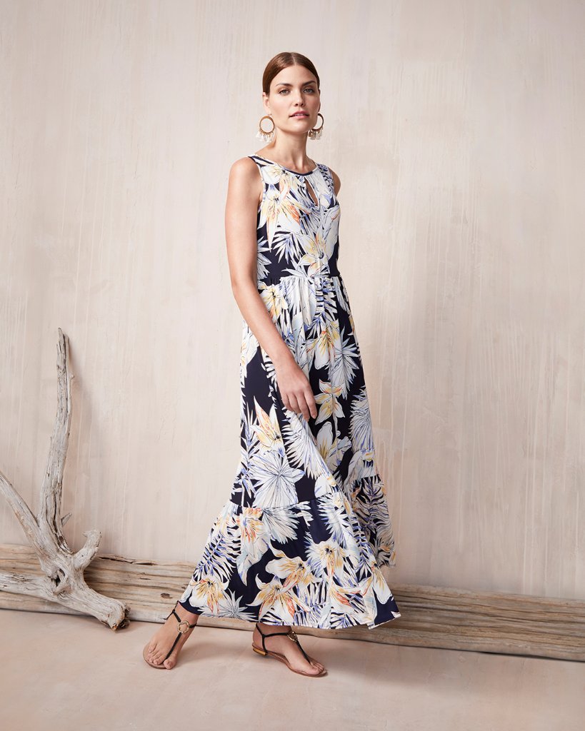 Creating your own personal paradise is easy with our exclusive chic and summery palm-print collection. https://t.co/NySSVWDB95 https://t.co/Xp3sUoNlTz
