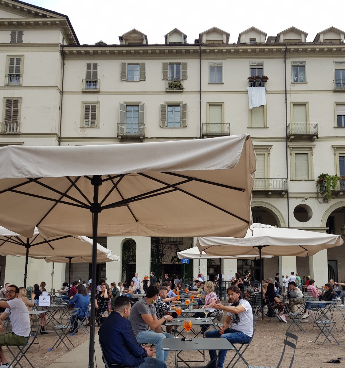 turinepi's tweet image. new intermediate #vinyasa on youtube.com/watch?v=sDFLAN… for our #hipflexors and #shoulders. always be #mindful  and practice in #safety. Short #guidedmeditation about #turin's Piazza Vittorio and Via Po #torino #wellness #wellbeing #yogis #yogaflow #slowtravel #travelers