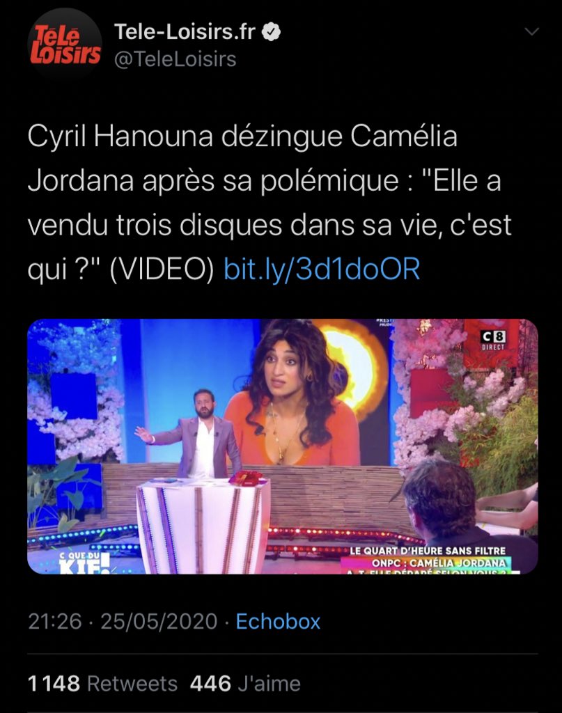 Cyril Hanouna insultant Camélia Jordana parce qu’elle a osé dire que des gens se faisaient tuer à cause de leur couleur de peau et qu’elle avait peur de la police. 