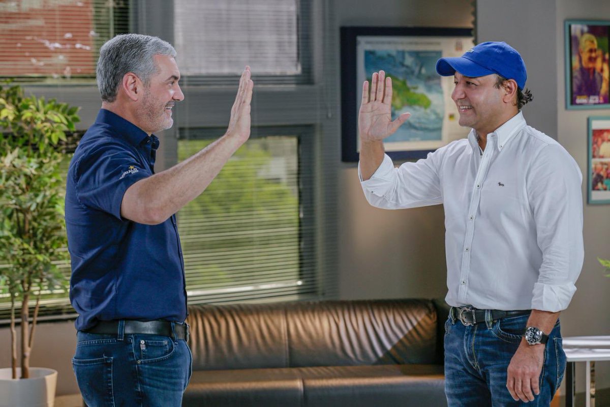 Dándole la bienvenida a <a href="/AbelMartinezD/">Abel Martínez Durán</a> como director operativo de mi campaña. Sumando, vamos a recuperar la economía y a crear más empleos. Vamo' arriba. ¡A trabajar! 

#GonzaloCastillo 
#VamoArriba #aTrabajar