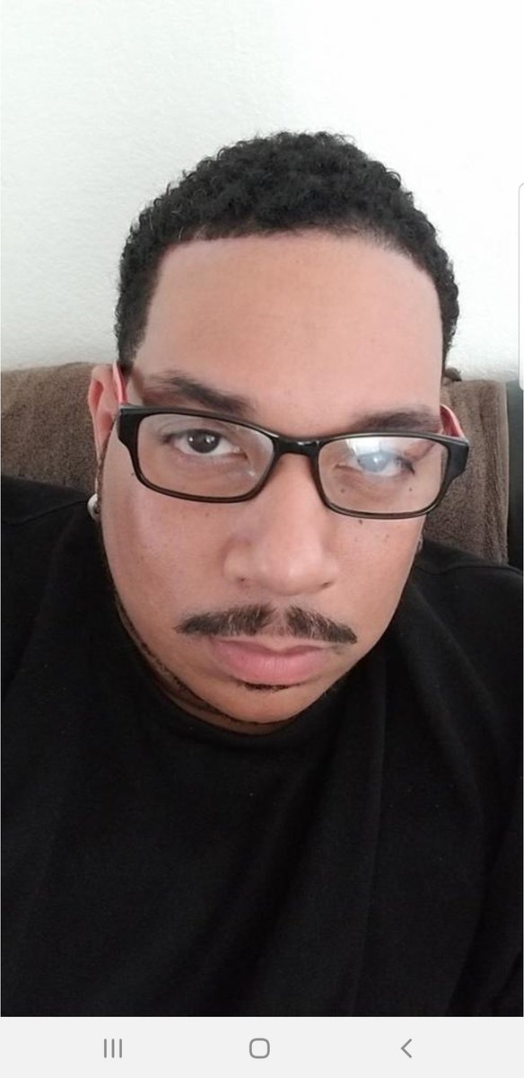 Djsuave562's tweet photo. Still going strong... What's good Twitter #handsome #blessed https://t.co/XMQLTYDEFJ