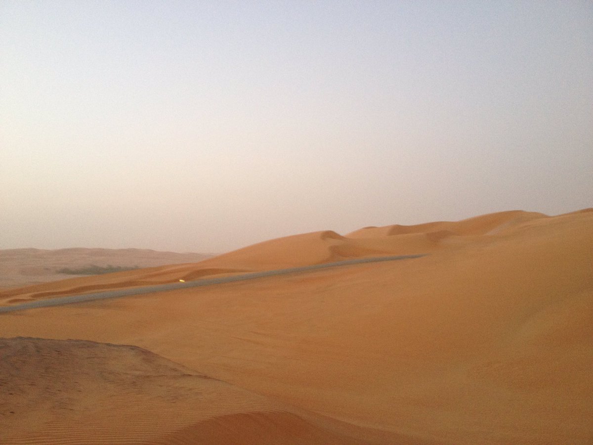 A1: @loyaltytravels #TRLT Desert sands of #Abu Dhabi #UAE