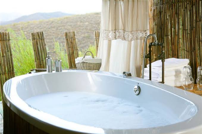 Le Petit Karoo Ranch, Oudtshoorn, Western Cape.