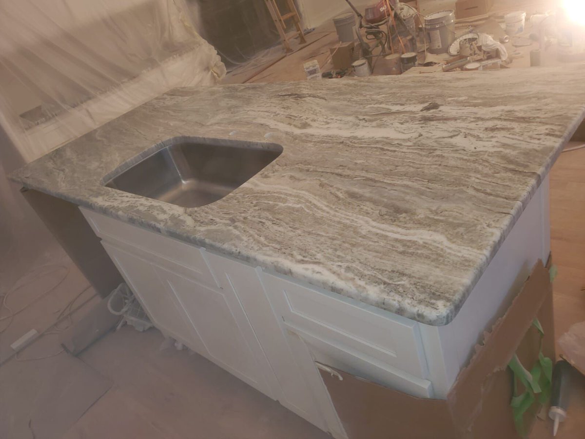 ecg_upstate's tweet photo. Another install of the beautiful River White granite. The veins in this material are great leading lines tying any decor together. https://t.co/FBvONXfcSA
