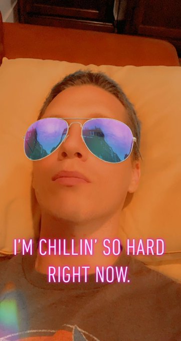 This was me last night on #CBD and a shot of #vodka. Apply directly to the... https://t.co/CRqj2k7DF<a href="/tag/cbd"class="tags">#CBD</a><a href="/tag/vodka"class="tags">#vodka</a>