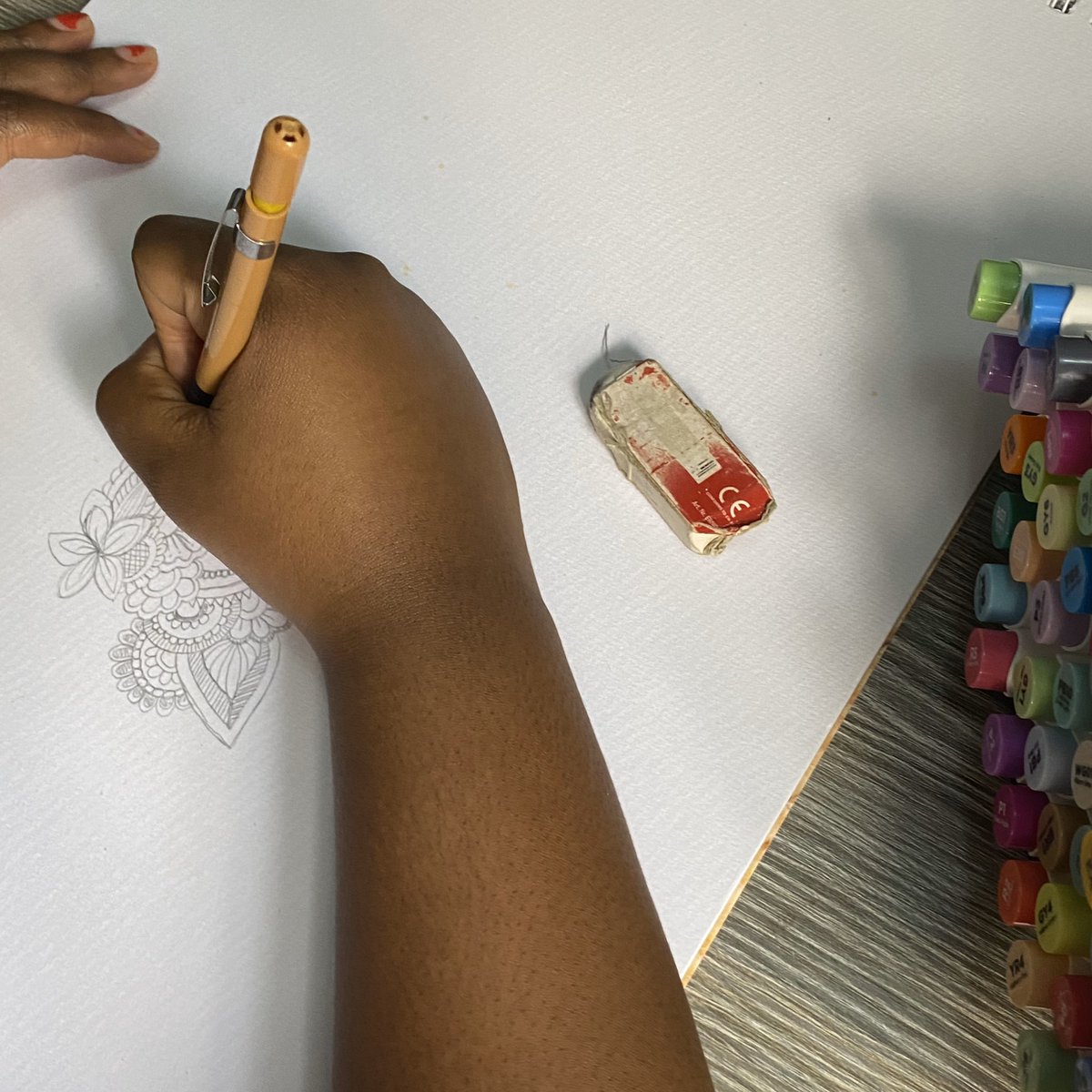 Lawyartist's tweet photo. #SpotTheMask
Soft work with @legionsofme!
I’ve been under so much stress so this collab is a good release. https://t.co/aNLO6gUG0X