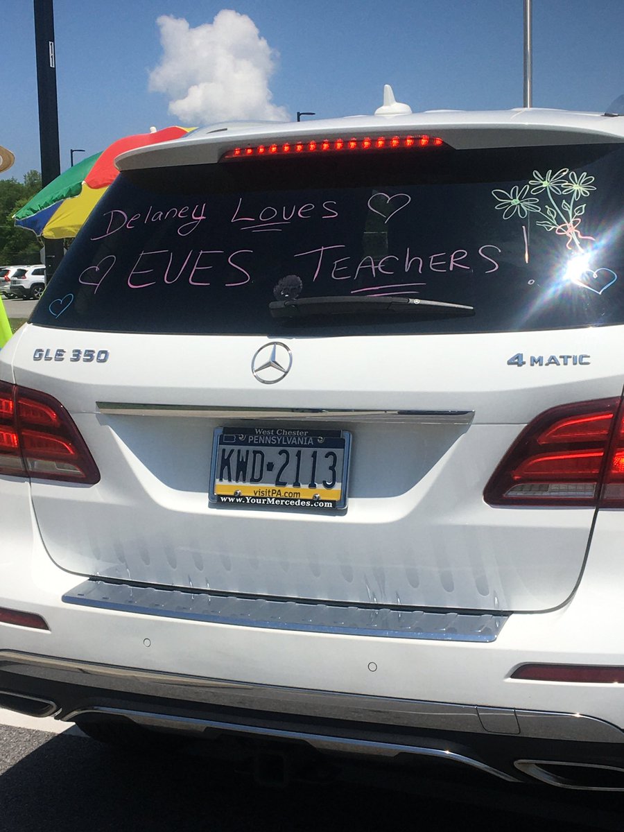 DerstineO's tweet photo. I was happy to say a quick hello to a couple of my special kiddos at material pick -up today! #weLoveEastVincent https://t.co/Eoqskosylc