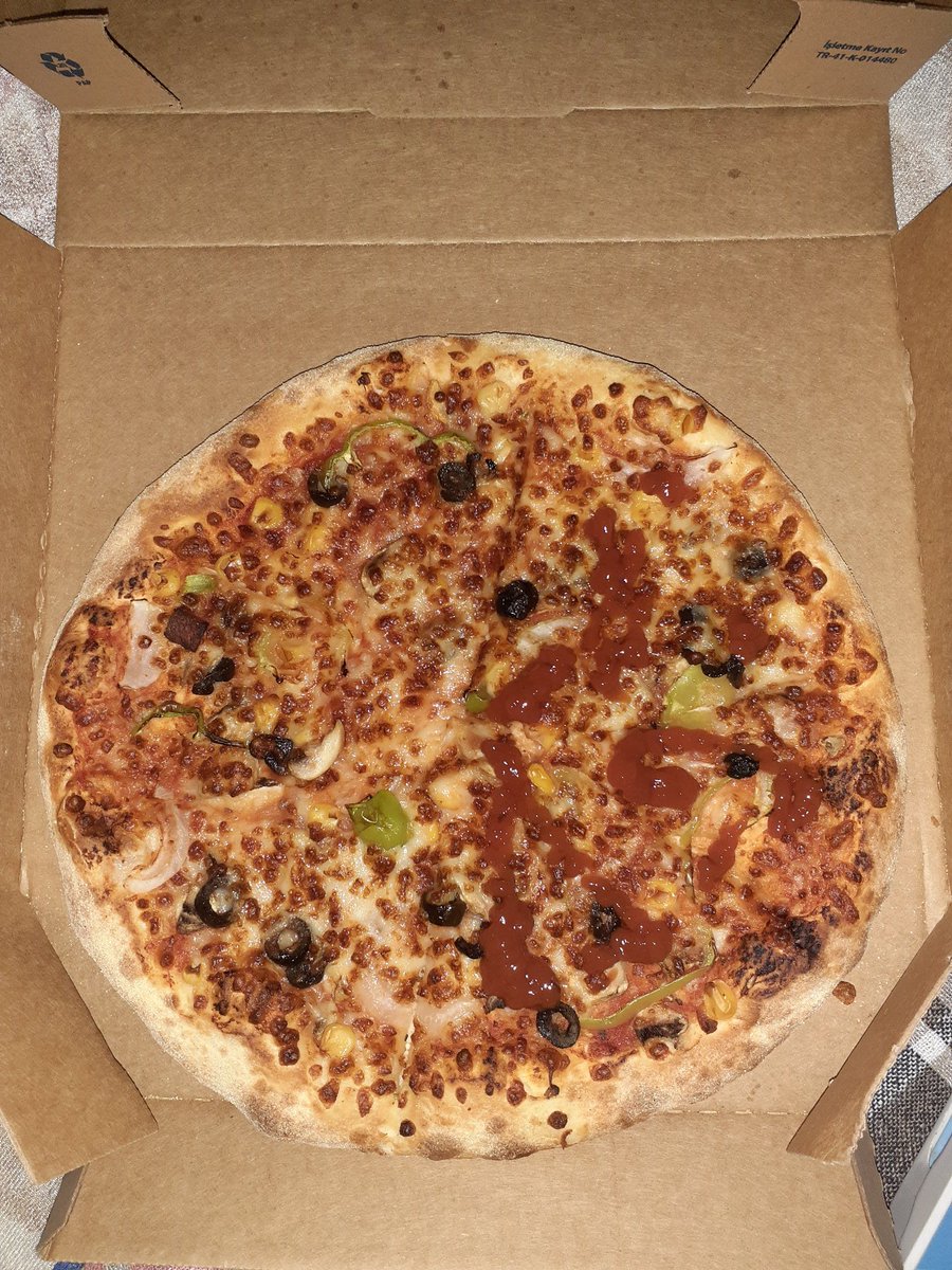 Pizza'in malzemeleri  nerde <a href="/DominosTR/">Domino's TR</a> <a href="/DominosDestek/">DominosDestek</a> <a href="/dominospizzacol/">Domino's Pizza Col</a> 
Parasini fazla fazla verdiğimiz malzeme eklenmeyip olani da koymuyorlar . !