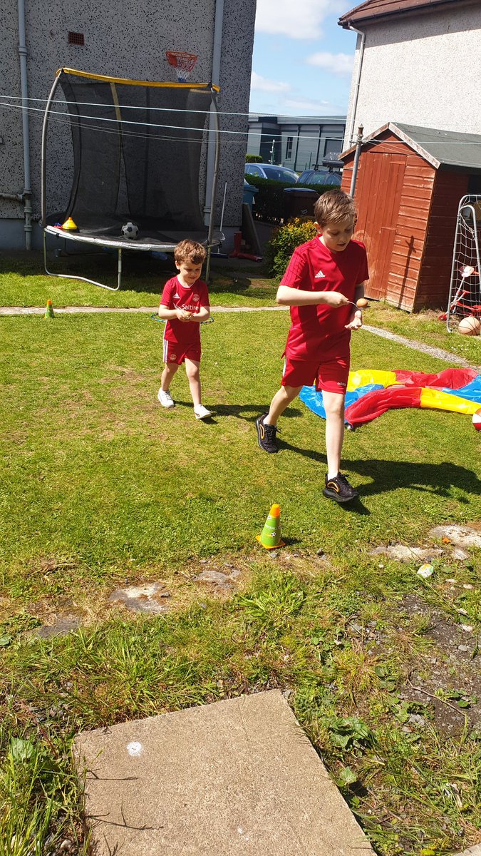 LynnD91's tweet photo. @St_BarbarasPS Liam and his brother Riley had a great virtual sports day today 🏃‍♂️⛹️‍♂️ here is their obstacle course and a few other activities they took part in 💪🏽👏🏽 https://t.co/X7mhhqswPb