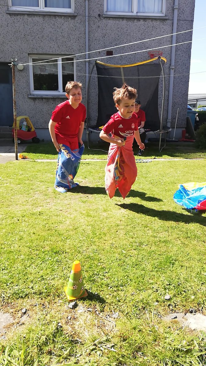 LynnD91's tweet photo. @St_BarbarasPS Liam and his brother Riley had a great virtual sports day today 🏃‍♂️⛹️‍♂️ here is their obstacle course and a few other activities they took part in 💪🏽👏🏽 https://t.co/X7mhhqswPb