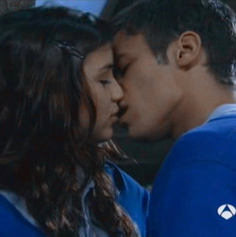 internadoquotes's tweet photo. rt - marcos y carol
fav - marcos y amelia https://t.co/BUftoNxi2m