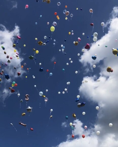 hanludermanx's tweet photo. Be kind always. R.I.P to the most beautiful soul you will be forever missed. I want anyone reading this to know they can speak to me, I’m here for anyone who needs it, be kind always, tell your friends you love them everyday❤️ for you leon ❤️ https://t.co/tPPFM9XRka