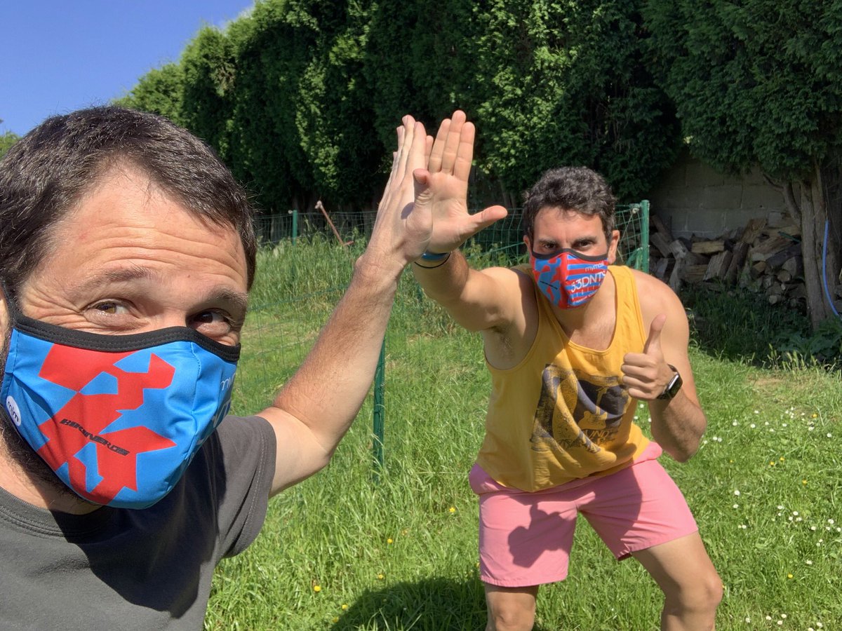 bikineros's tweet photo. EL REENCUENTRO!! #mymask #53dientes #53dnts #asturias https://t.co/q7szhUsz9O