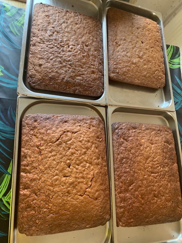 Chicken tikka biryani, vegetable massalla with naan bread 🍛 from <a href="/Juboraj_Group/">Juboraj Rhiwbina</a> 

Carrot cake from @cegincardiff 🥕