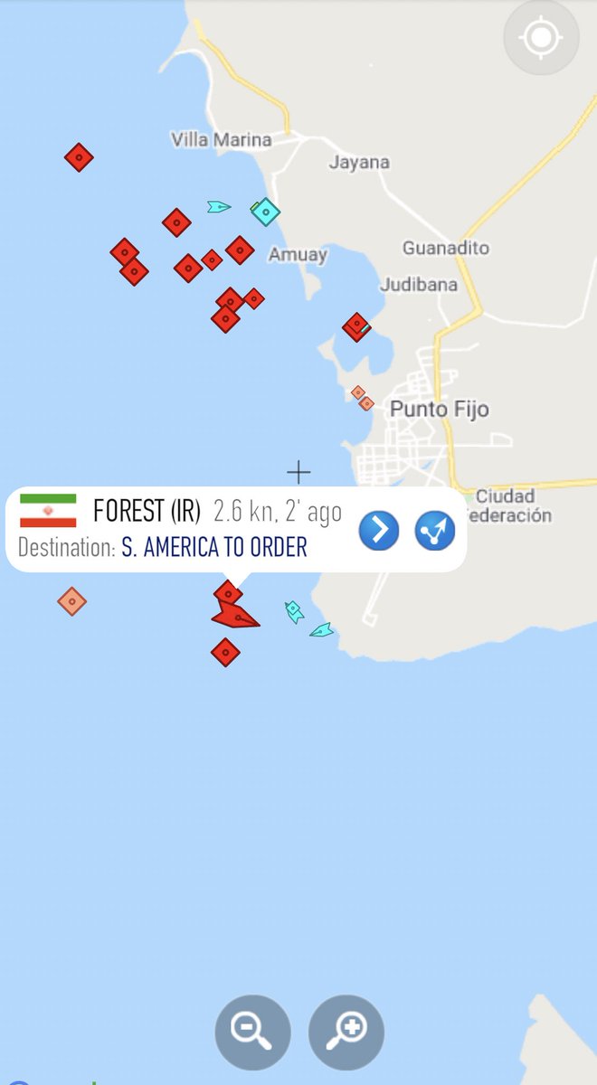 The iranian tanker ‘Forest’ has just arrived at the Cardon Refinery