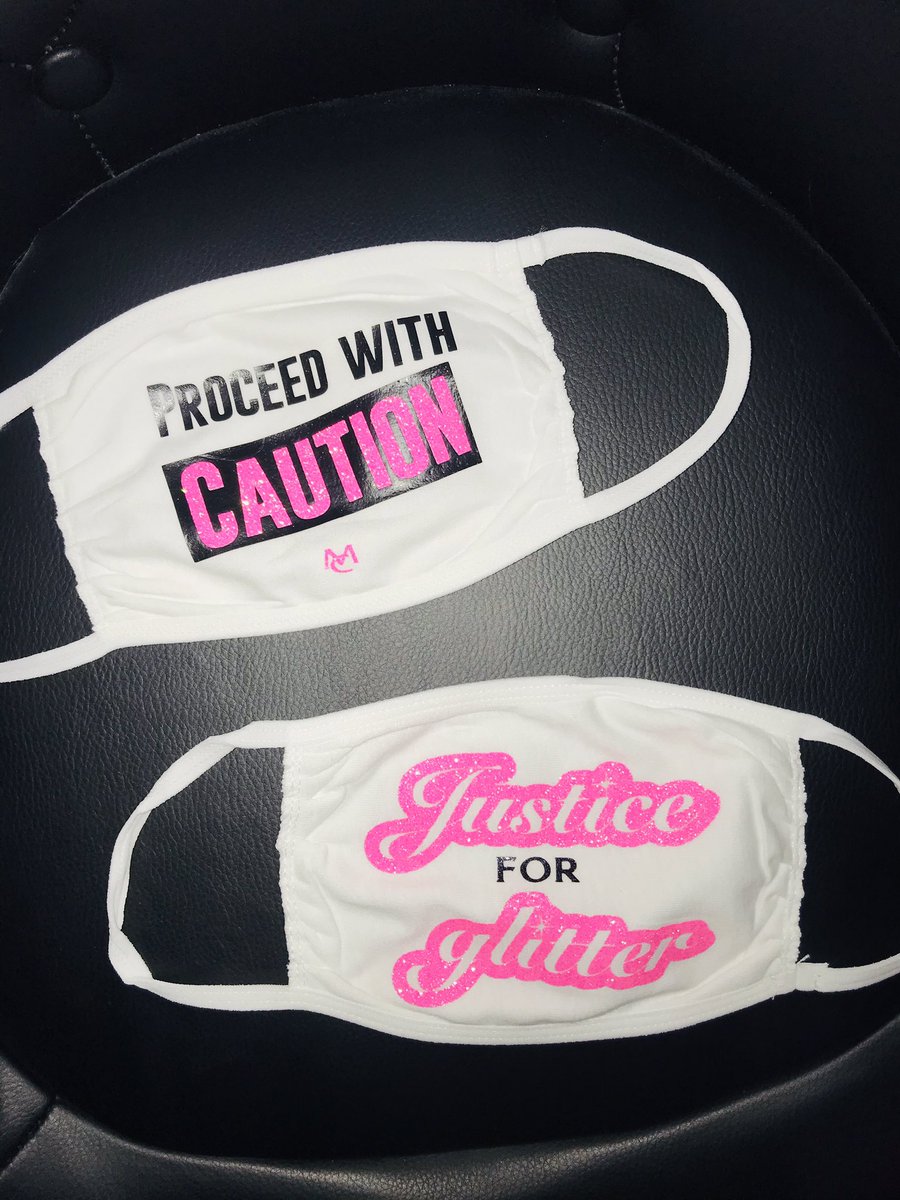 TerryTokyo's tweet photo. PLEASE #JUSTICEFORGLITTER AND #STREAMCAUTION GODS KEEP ME SAFE AT WORK TOMORROW https://t.co/HcO4NJ0y87