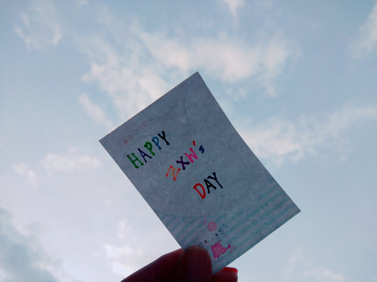 FOR_YOUBE's tweet photo. ท้องฟ้าที่สดใสเหมาะกับคนสดใสอย่างนุจ๋ายยยย 💙🐧
#翟潇闻0528生日快乐
#ZXW0528
#HappyZXWday
#R1SE
#ZhaiXiaoWen  
#翟潇闻 https://t.co/TP7dZV9AoP