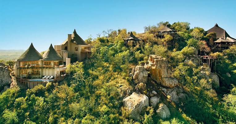Ulusaba Rock Lodge and Safari Lodge, in Mpumalanga owned by Richard Branson.