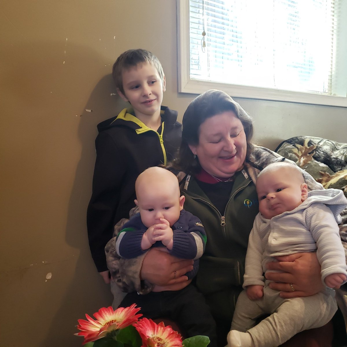 AlguireCrystal's tweet photo. We don't know how to share on teams and we missed a call on Monday Dante wanted to show everyone his very busy weekend got to see his 2 month old cousin went on a picnic and a quad ride and had some good family fun @kc_melia https://t.co/LIRDinRIZE