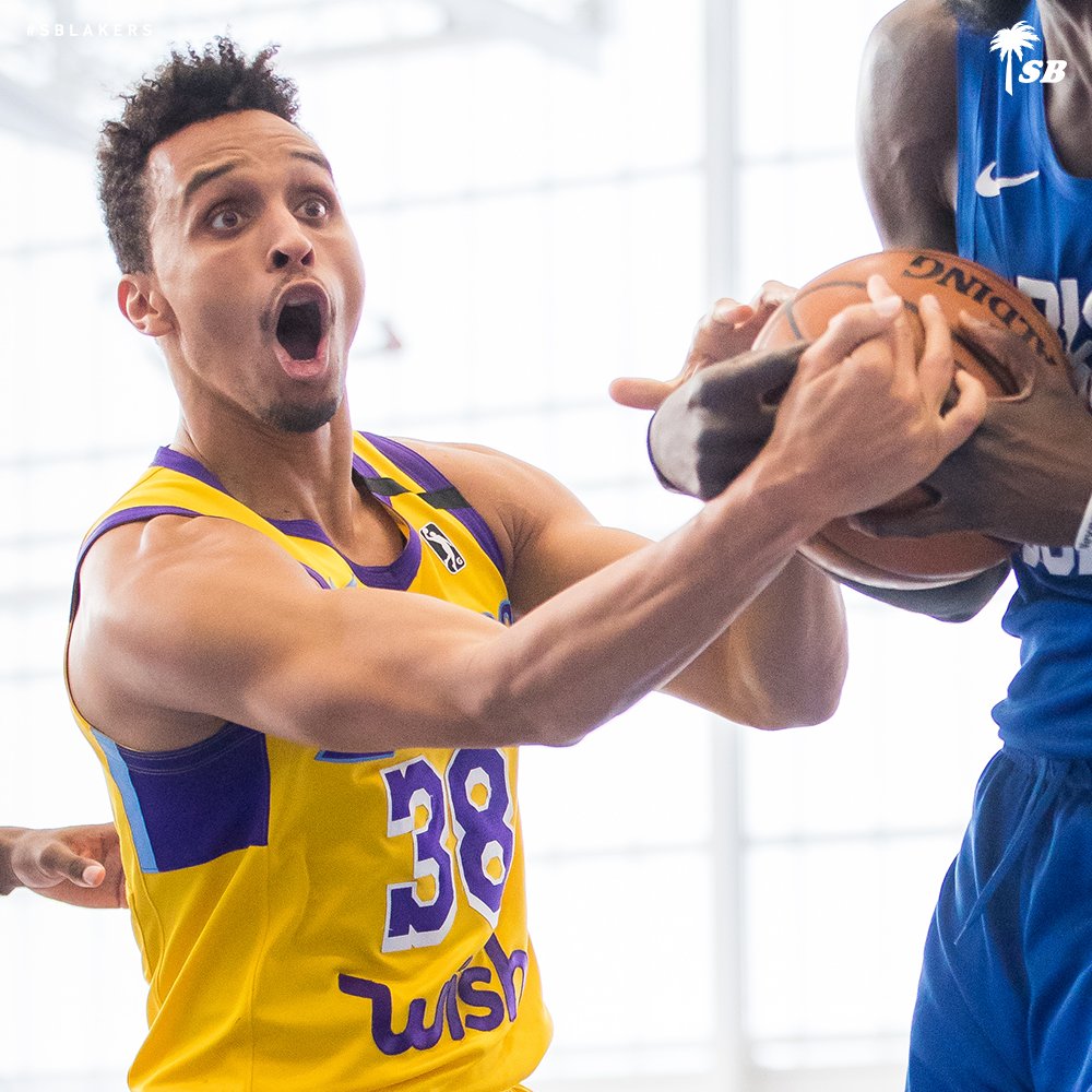 CValleyLakers's tweet photo. Moments of emotion while playing the game we love. #SBLakers https://t.co/XuRegElf9o
