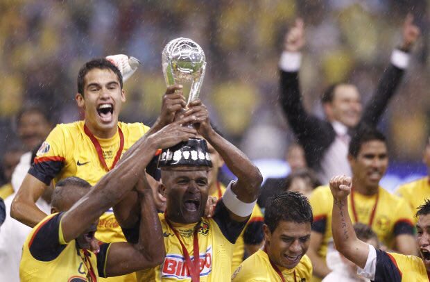 Aquivaldo05's tweet photo. Pasamos a la historia. @ClubAmerica https://t.co/ZU1G75xy3y