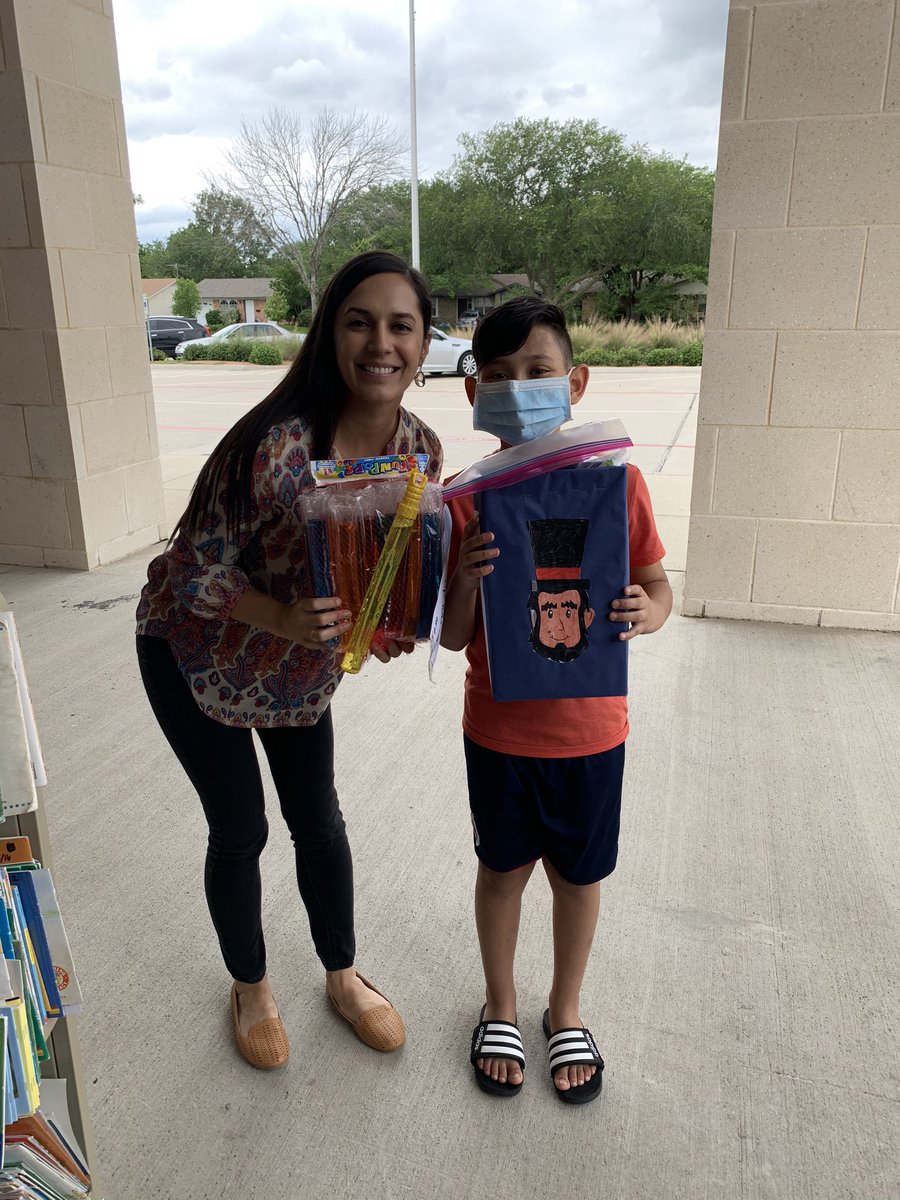 AzaleaLaMaestra's tweet image. #RuthES #TopTwenty