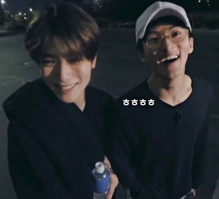 Got myself a date with someone cute eheheh im acting like a child rn @taikiklis 

Im a simp