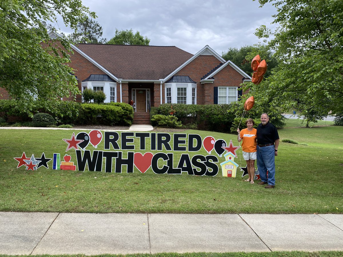 PickettsMillES's tweet photo. Great morning celebrating our 2 🏴‍☠️ retirees, SSA Mrs. Susan Vaughn &amp; Kindergarten teacher Mrs. Cindy Cole!! Thx to all of our 🏴‍☠️ teachers and families for coming out to make it special for them!!!! @CobbSchools https://t.co/24Tnjsu3HD