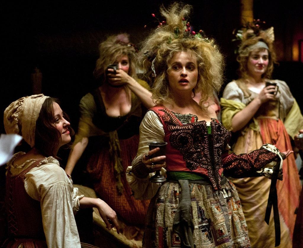 Happy 54th birthday to the captivating Helena Bonham Carter!
-->  