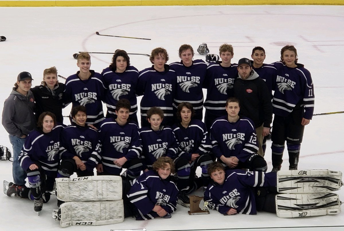 Bantam A #Drive2State - New Ulm-Sleepy Eye
D4 League: 1st Place
D4 Playoffs: 1st Place
South Region: 2nd Place - 2-1 (3OT) vs Northfield, 4-1 vs Mankato, 0-9 vs Rochester Red, 1-0 vs Mankato
More: ow.ly/PpAq50zGFJO