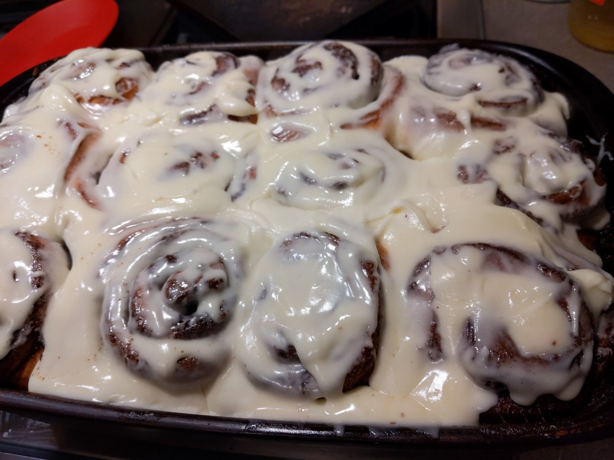 MrsCs3s's tweet photo. It's a cinnamon bun kinda day😁 https://t.co/9brhCi8cli