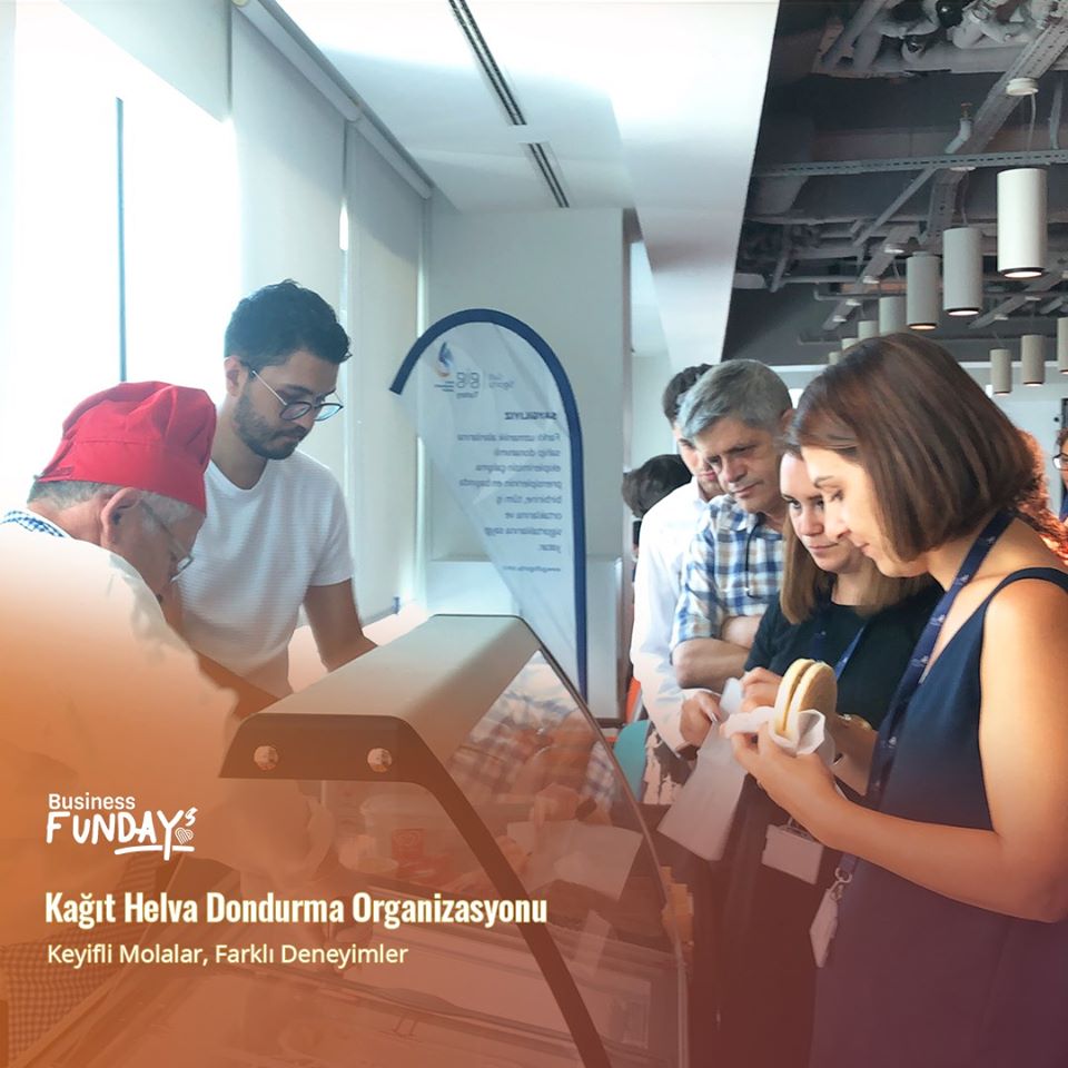 Kırk yıllık lezzet 🥳 Kağıt Helva Dondurma organizasyonumuz ile sürpriz bir etkinlik gerçekleştirdik.

Bu yazı da kağıt helvasız ve dondurmasız geçirmek istemeyenler için etkinlik detayları link'te:
businessfundays.com/etkinlikler/ye…
#kurumsalorganizasyon