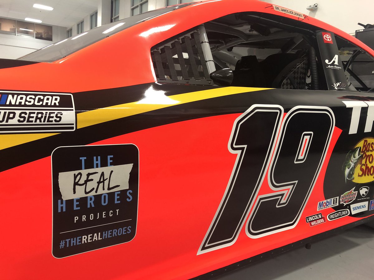 Martin Truex Jr. tweet media