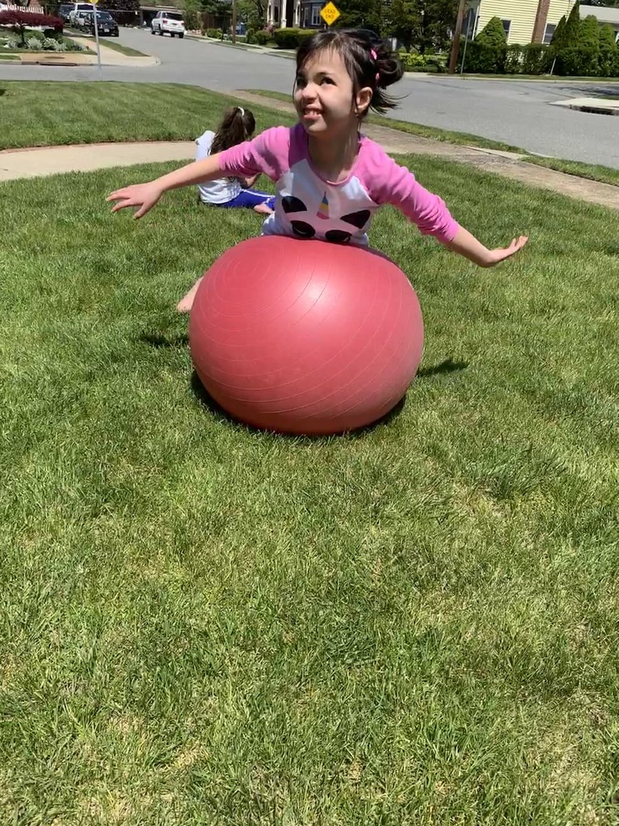 Isabella working on her core 💪<a href="/WillowRoadPE/">Willow Road Physical Education</a> <a href="/MrsLepe_4th/">Mrs.Lepe</a> <a href="/WillowRoadVS13/">Willow Road School</a> #WRSwearemoving