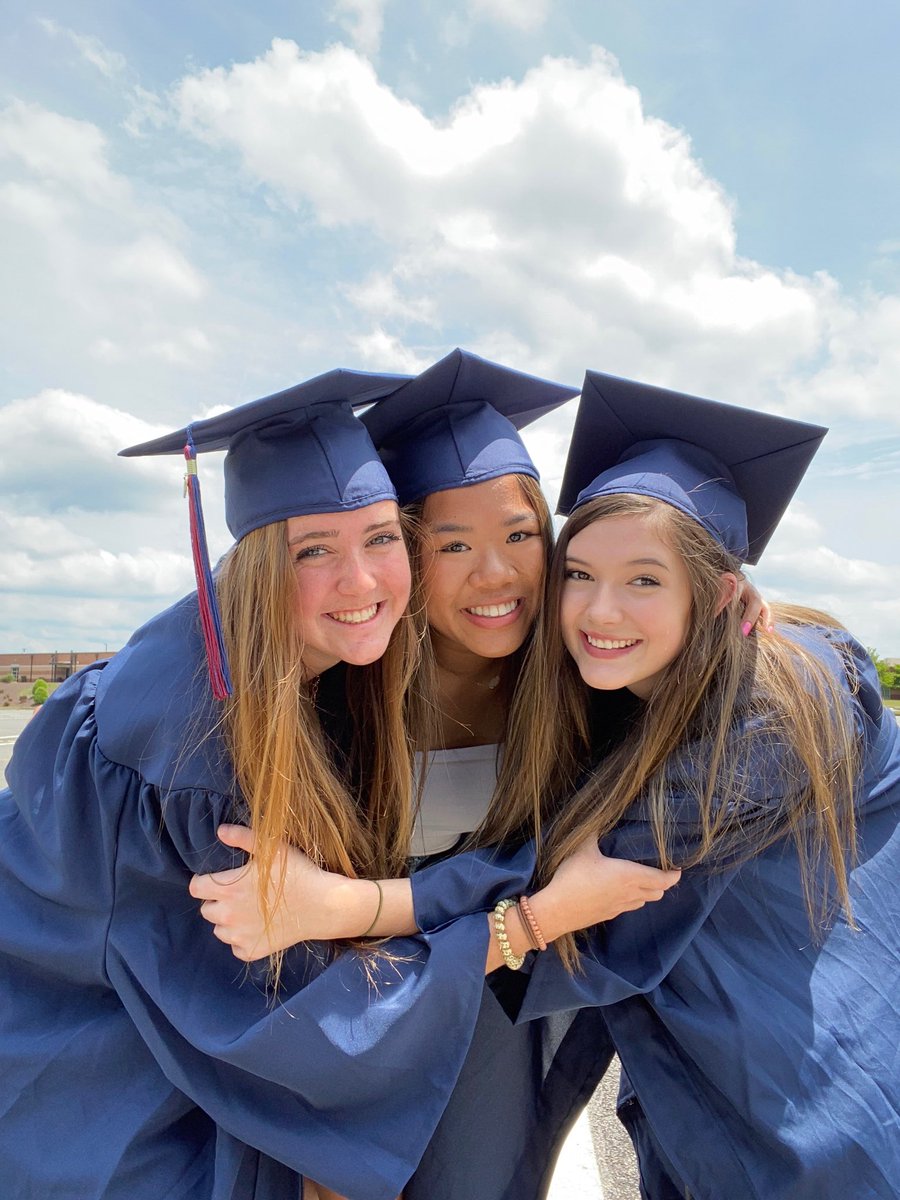 coachozprice's tweet photo. What a great job @WoodstockHS1 did today making the best out of a tough situation. Seniors picking up cap and gown were greeted by cheering teachers and admin. As a parent and teacher at WHS, I couldn’t be prouder.  Sure do love my 2020 graduate! https://t.co/Un98DZHW22