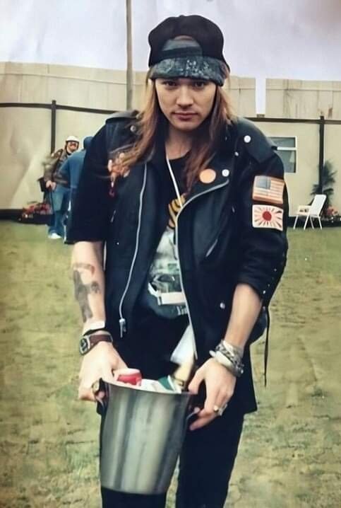 Axl..