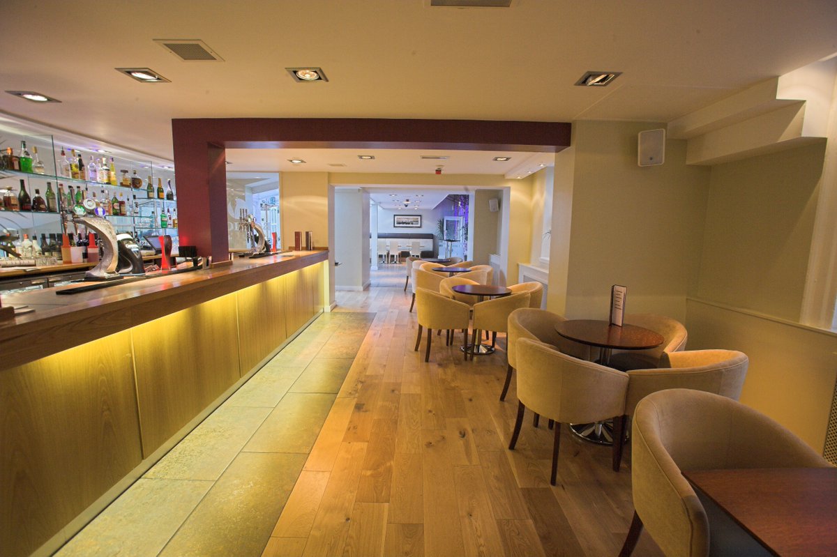 IvisionUK's tweet photo. restaurant in Chester... when it was in Wales https://t.co/sEwFMhd1kn