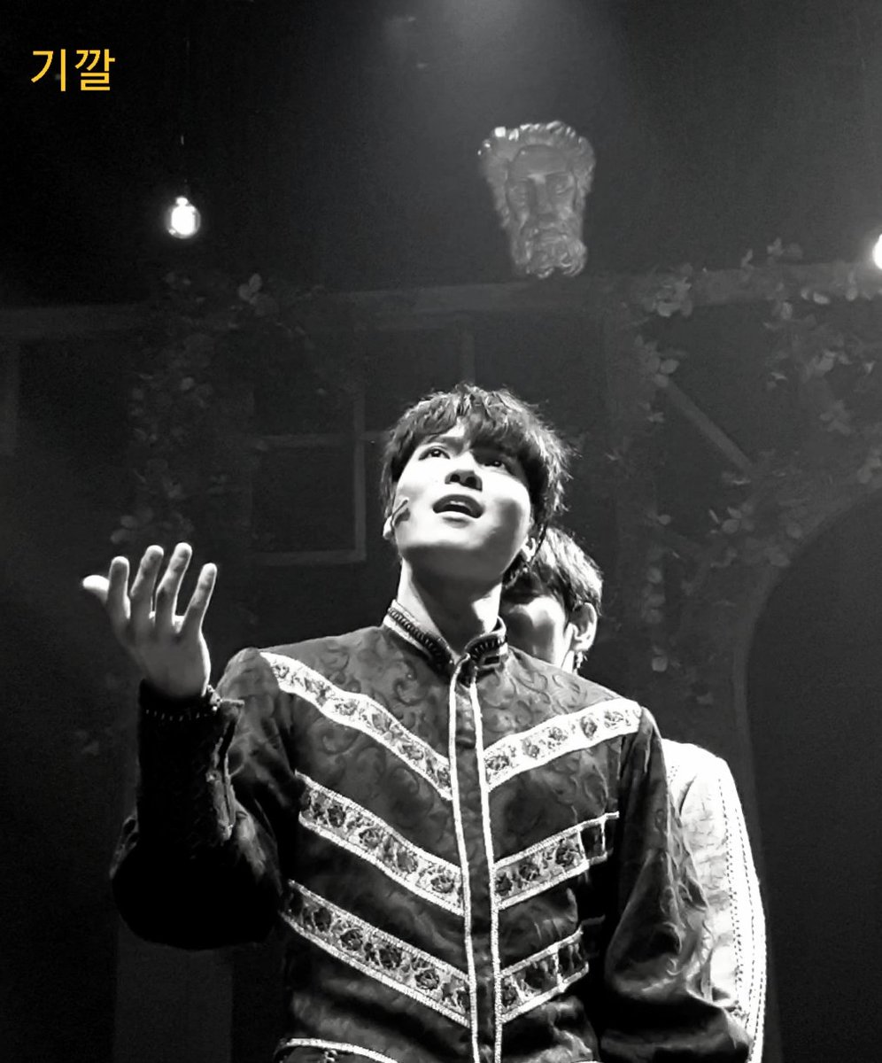byeolnun_photo's tweet photo. #윌리엄 백형훈
#갈릴레오 최성욱 https://t.co/nY5N7HGshQ