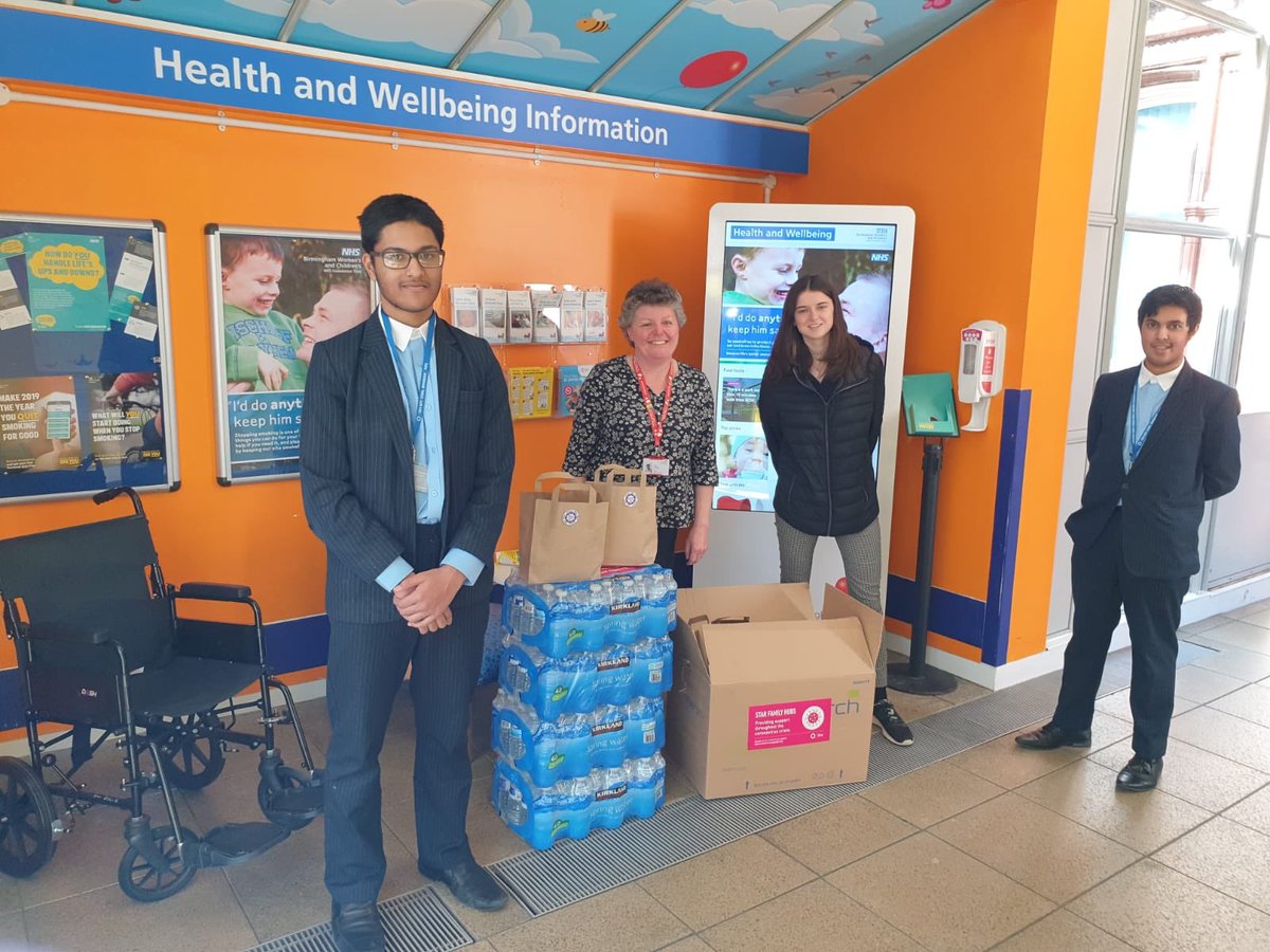 edenboys_bham's tweet photo. Final drop off to Birmingham Children’s Hospital- Our pupils gifted Ramadan Iftar Packs as part of our @shinechrty pledge  to Nurses &amp; Healthworkesrs at @Bham_Childrens thanking them for keeping us safe during this pandemic @WMPolice #servicetocommunities #WeAreStar @BCCEducation https://t.co/s4wBbJXlH4