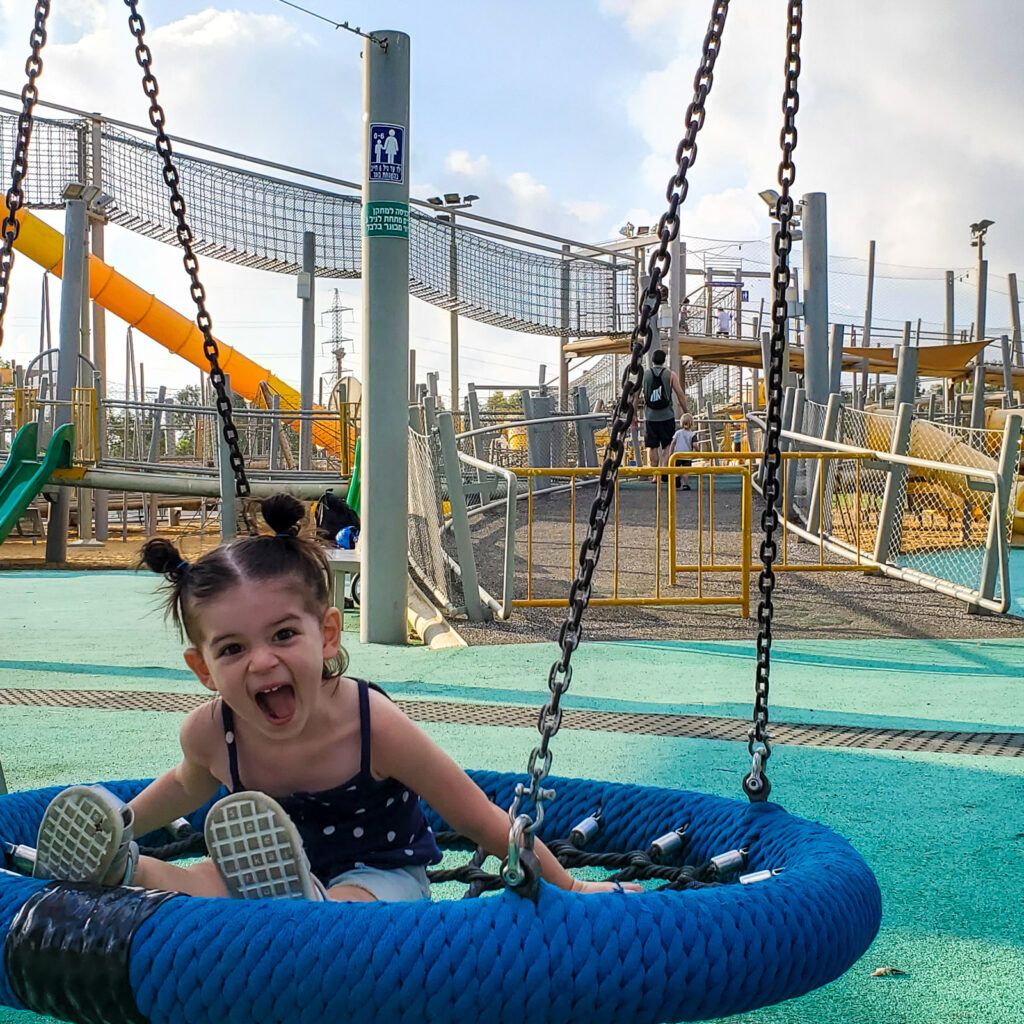 thereandbackmn's tweet photo. Visiting local playgrounds gives us a chance to decompress from sightseeing and a chance to interact with local families.  Here are some of the COOLEST playgrounds around the world!  https://t.co/EeXmfTdlAc #familytravel #travelwithkids #playgrounds #slowtravel https://t.co/sJHoSjRV7u