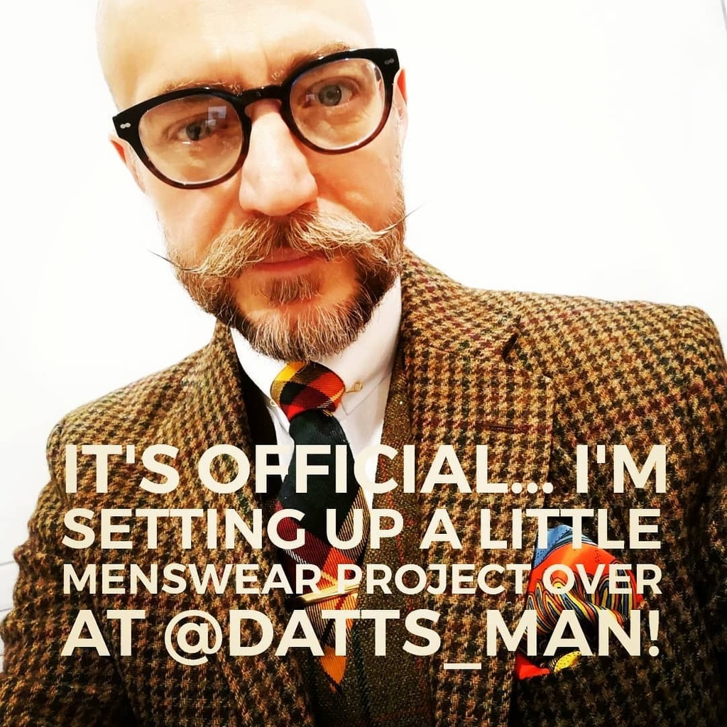 JaseRutter's tweet photo. Give me a follow over at @datts_man as I start to sneak out info on Devil Among the Tailors...
.
#mensweardaily #mensaccessories #datts #pocketsquare #silkpocketsquare #madeinengland #menwithstyle #mensstyleguide https://t.co/KvpXHrxfLB
