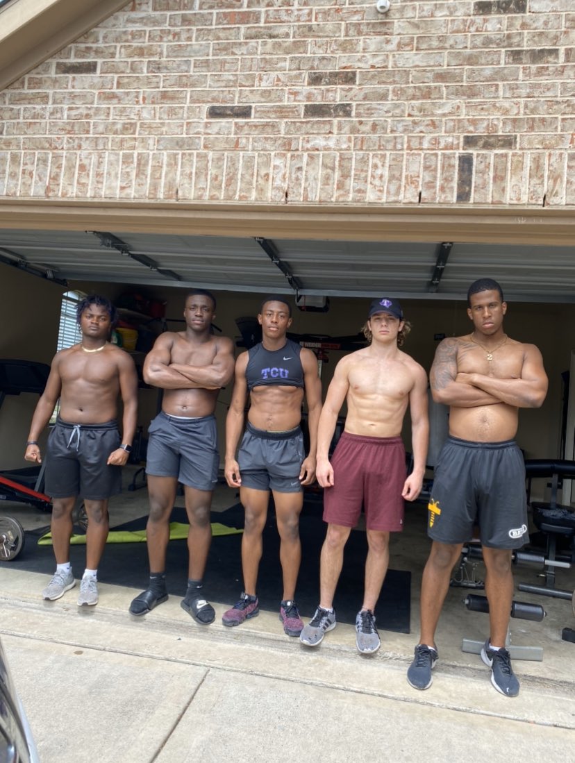 MoFlashVisuals tweet media