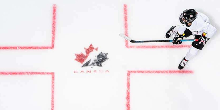 HometownHockey's tweet photo. .@HockeyCanada has developed a Return to Hockey framework and issued an Open Letter to All Canadians. https://t.co/EeHYdKWe9U https://t.co/rx16zgM40s