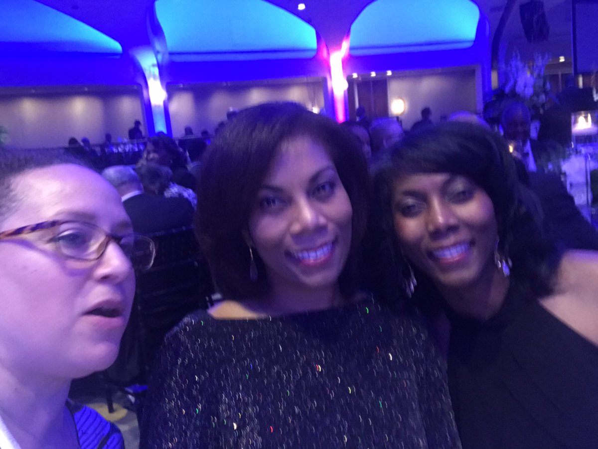 michelebeverly's tweet photo. Congratulations to my sister Terri who is graduating from The New School with her Masters degree in Media Studies! Go girl! #daughtersofevemedia https://t.co/jeqBzrCPLw