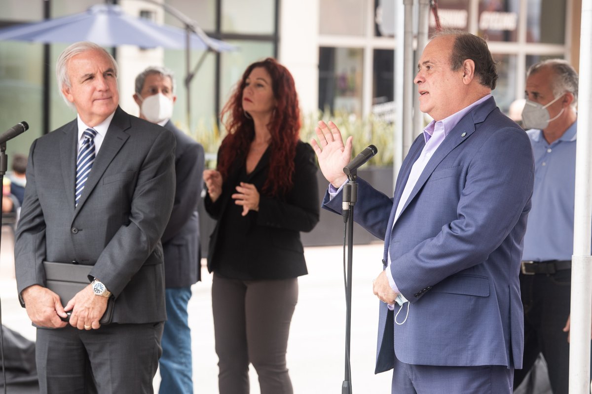 MayorGimenez's tweet photo. I want to thank @GovRonDeSantis @LtGovNunez @HolnessD9 @mayorbermudez and Broward County, along with the League of Cities for their support and collaboration as we're #MovingToANewNormal. (1/2) https://t.co/QBEWgFoXau